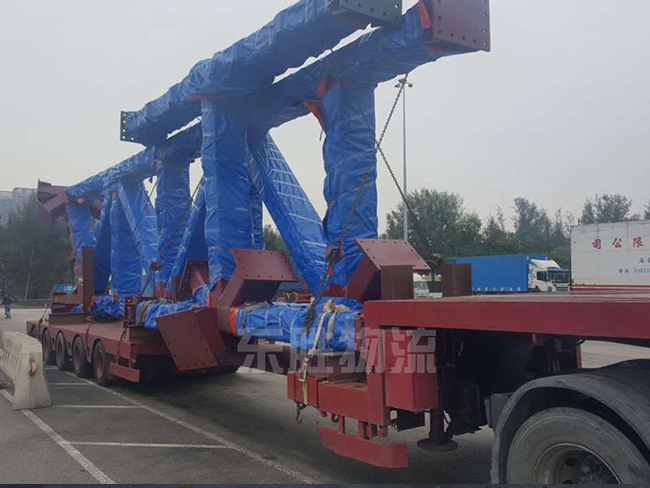 超長(zhǎng)、超寬、超高貨物運(yùn)輸?shù)桨拈T，澳門矮排車物流運(yùn)輸