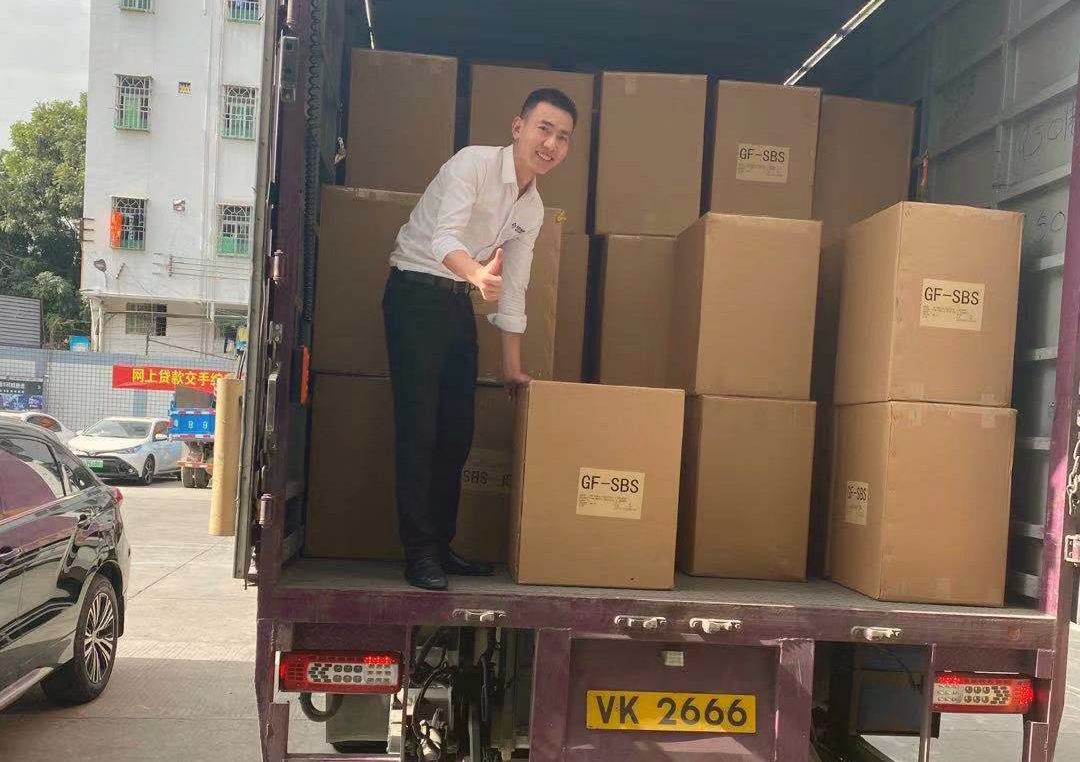 散貨零擔運輸?shù)较愀?香港倉庫分揀、派送