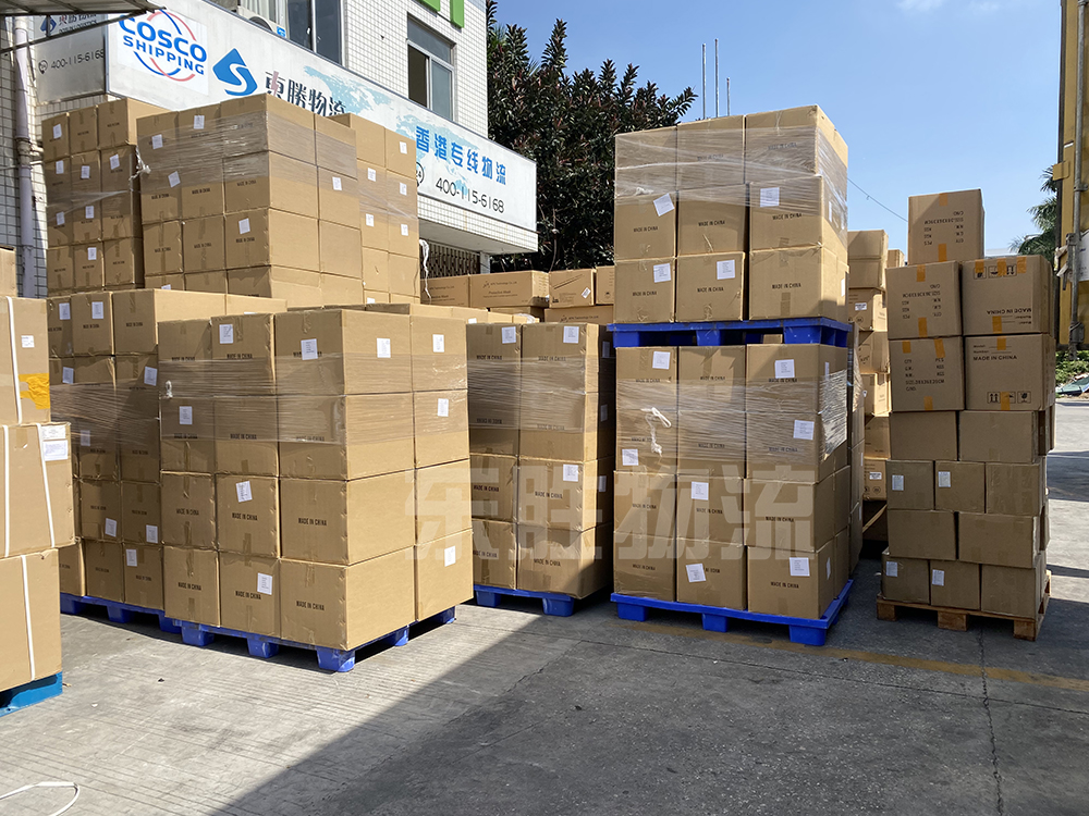 防疫物資出口，防護口罩出口裝貨運輸現(xiàn)場圖；深圳東勝物流