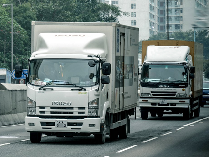 深圳到香港物流-15噸車專車運(yùn)輸?shù)较愀?  height=